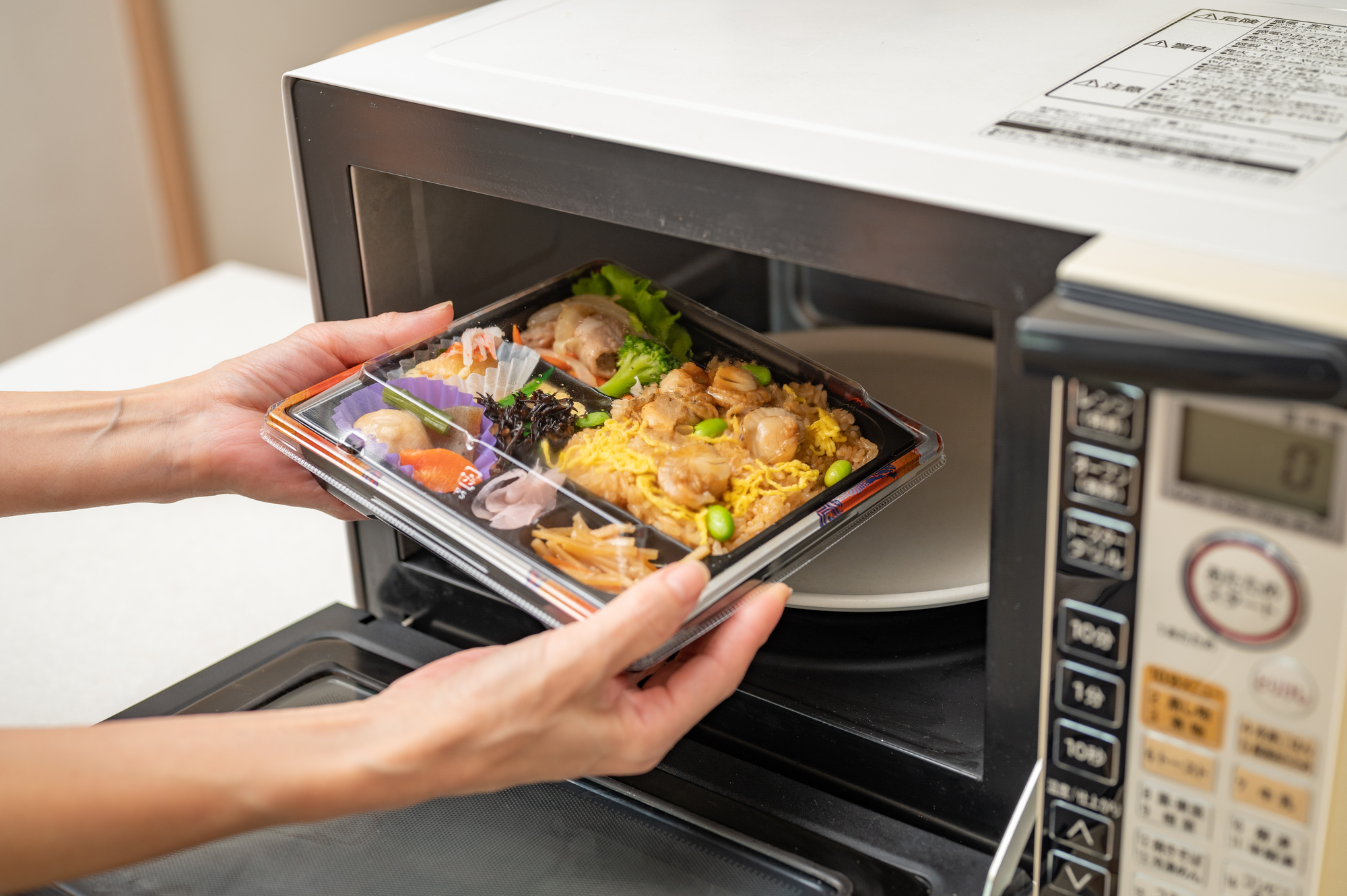 電子レンジは高価な製品と安価な製品でどう違う？上手な選び方も解説